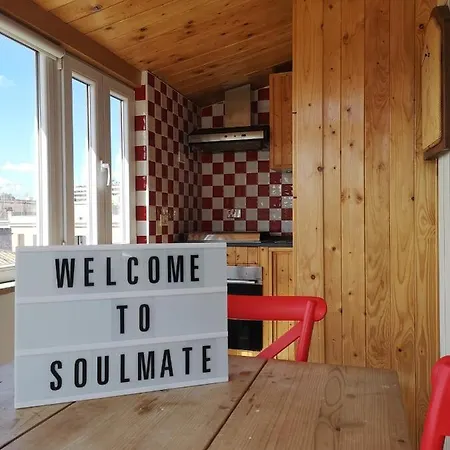 Apartment Soulmate Rooftop